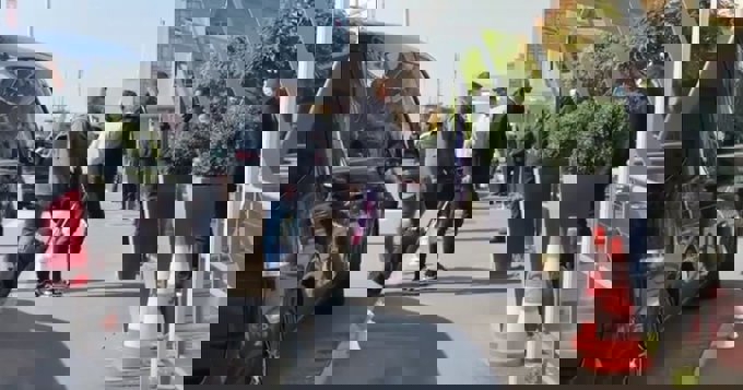 1597642