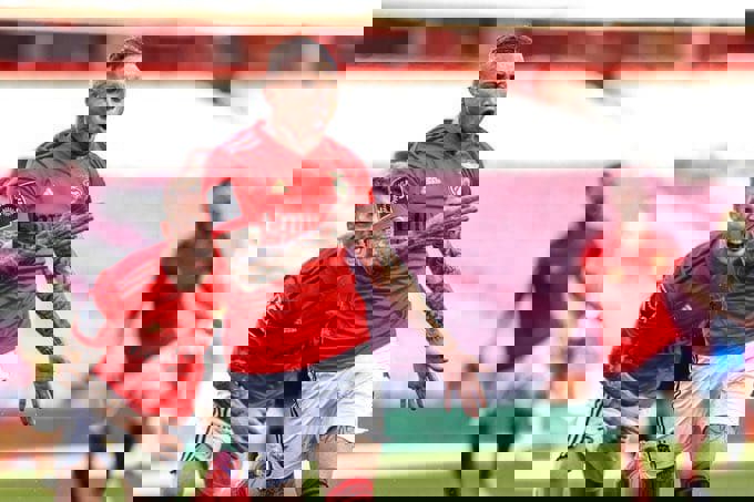 1598516