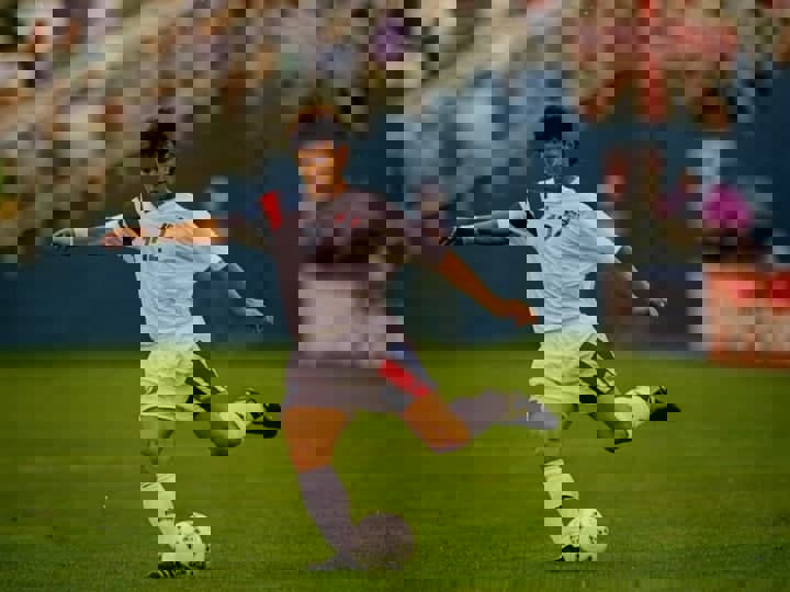 1598721