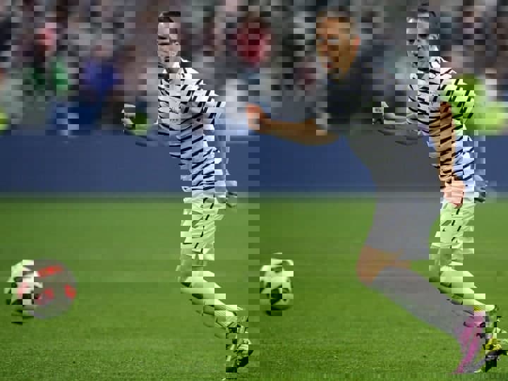 1598724