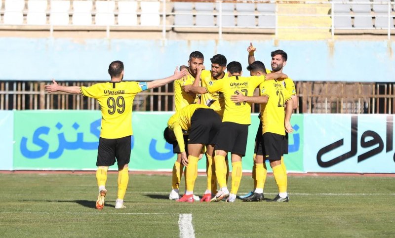 نظرسنجی؛ شما ترکیب سپاهان را انتخاب کنید