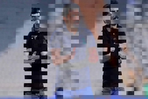 حسینی: گفته بودم شماره 8 گل گهر خطرناک است 