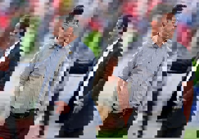 1600585