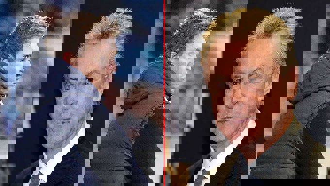 1600698