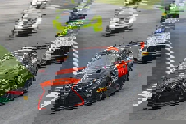 1600897