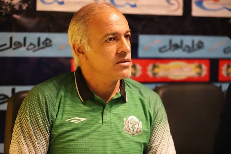 مربی آلومینیوم: کروناییها با نظر منصوریان بازی میکنند