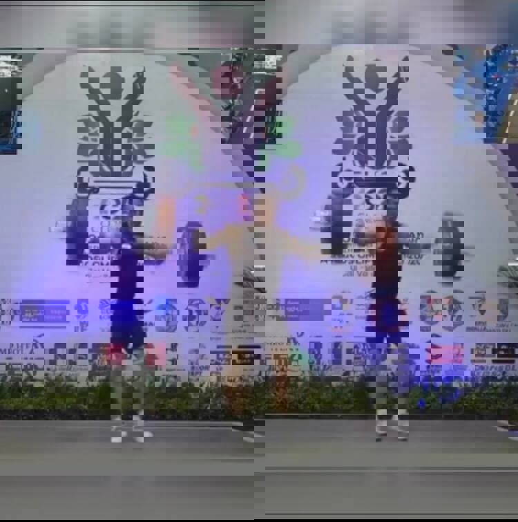 1601303