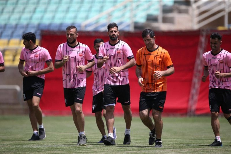 پرسپولیسی‌ها امروز تست کرونا می‌دهند