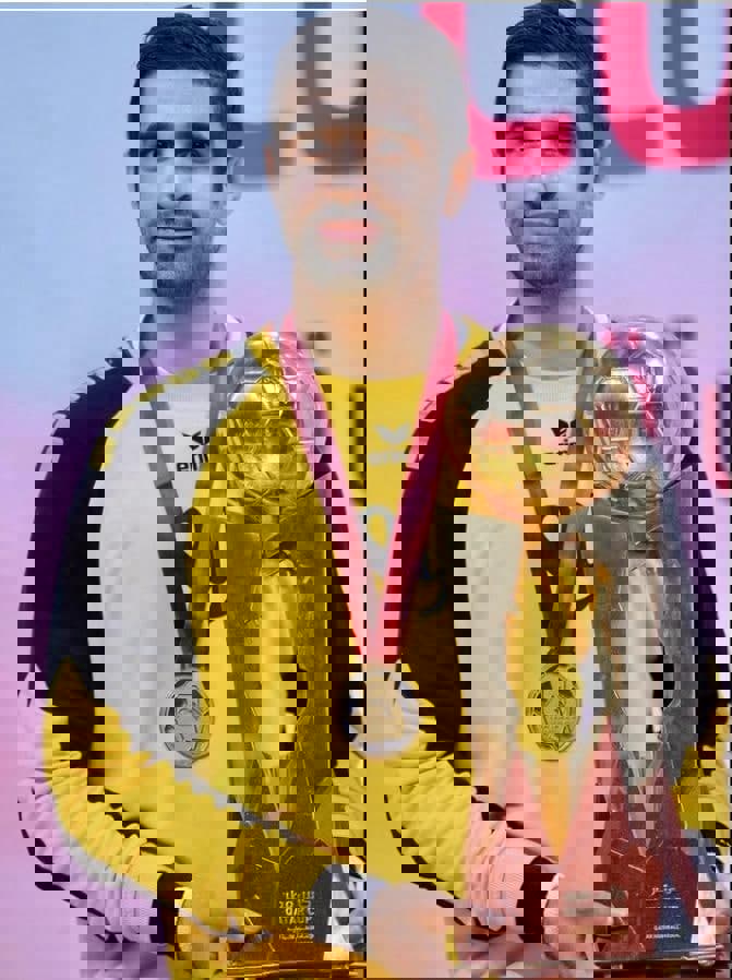 1602971