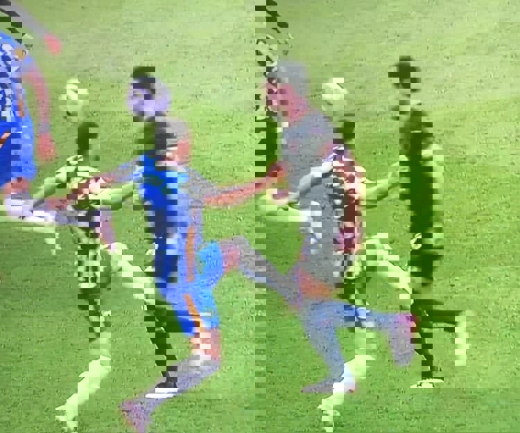 تکل جهانبخش، فوتبال انگلیس را به هم ریخت! 