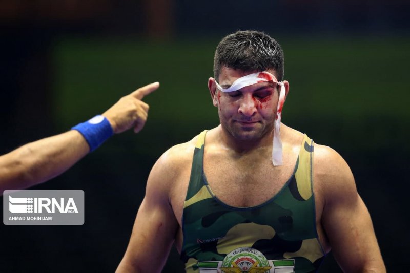 نبرد خونین سنگین وزن با شکست شیروان(عکس)