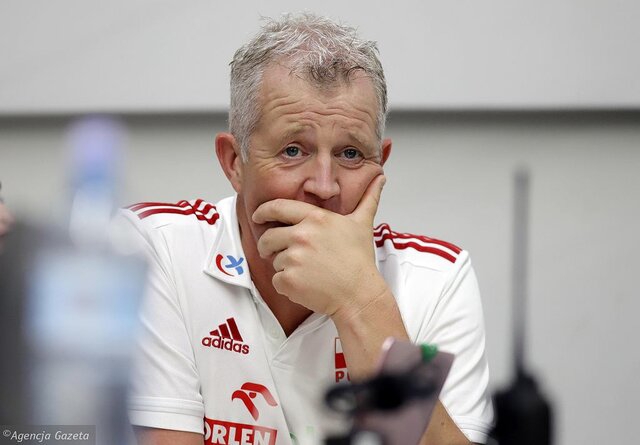 سرمربی تیم ملی والیبال لهستان پشیمان شد