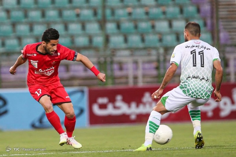 مهدی شیری بدون رقیب در دفاع راست