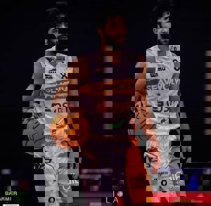 یخچالی: از بائرمن و تیم روستوک تشکر میکنم