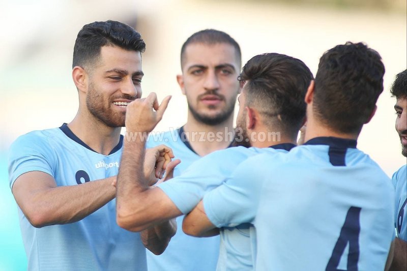 اسکوچیچ یک دیوار به بحرین میبرد! (عکس)