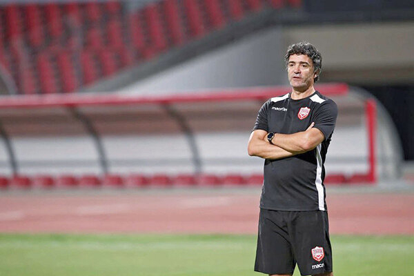 هلیو سوسا: کاش با تماشاچی مقابل ایران بازی میکردیم