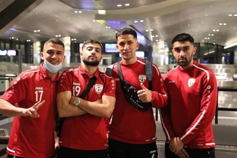 شیران خراسان به قطر رسیدند(عکس)