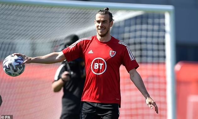 بیل: در مورد آینده‌ام بعد از یورو تصمیم می‌گیرم