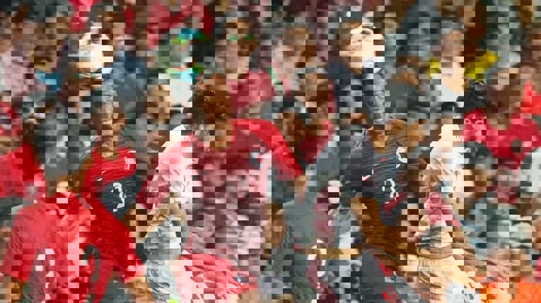 نظرسنجی؛ ایران- هنگ کنگ را پیشبینی کنید