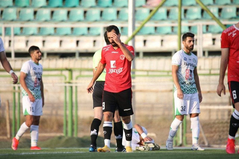 ذوبآهن، پیروز دوئل دوستانه لیگ برتریها