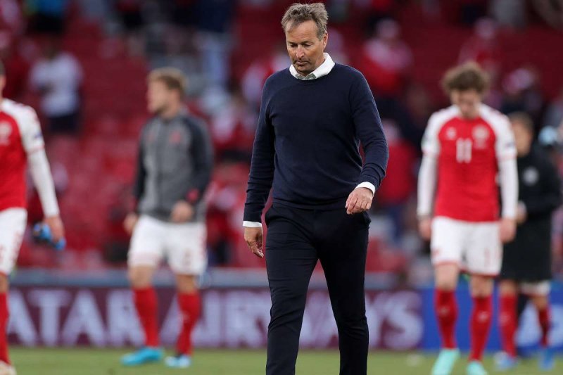 بهخاطر کرونا بازی را لغو میکنید اما برای ایستقلبینه