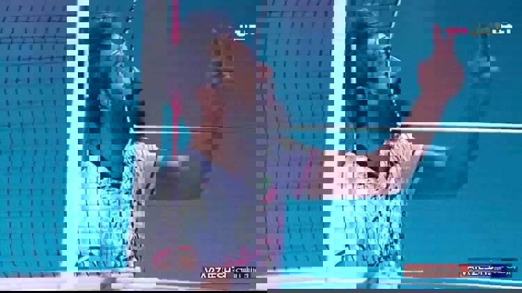 1612602