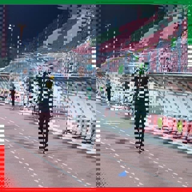 1612760