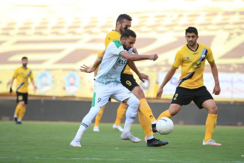 تساوی پرگل محرم و منصوریان در نقش جهان