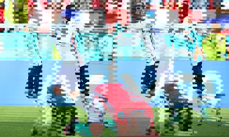 1613847
