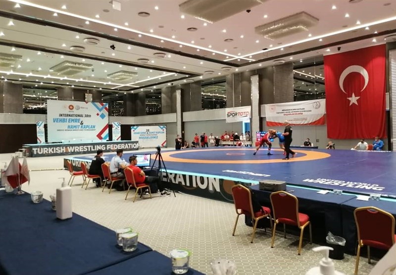 تأیید تست کرونای 30 کشتی‌گیر پس از تغییر آزمایشگاه