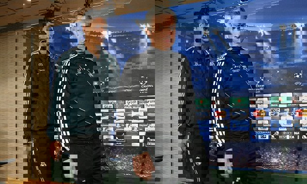 1615023