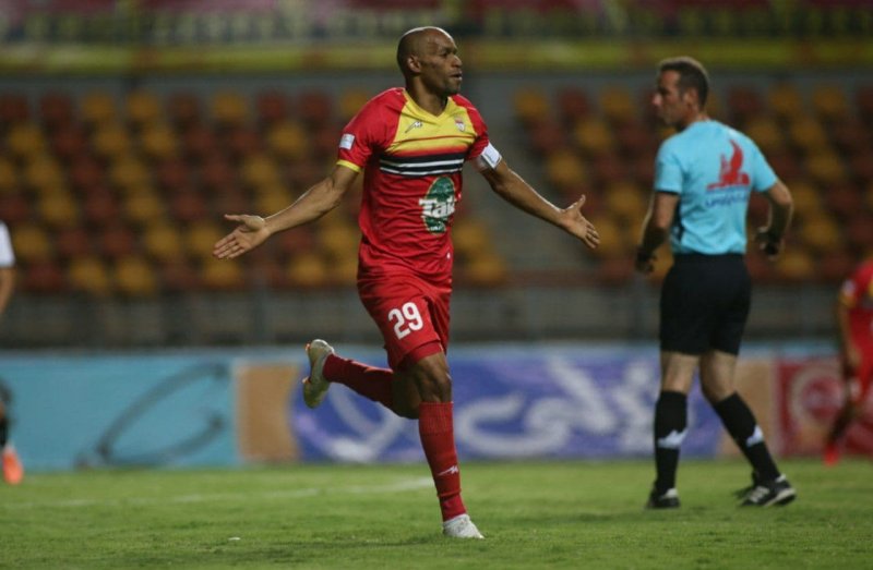 پیرمرد لیگ انگیزه برای مرور خاطرات قهرمانی(عکس)