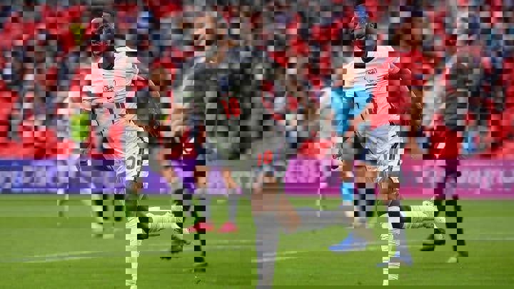 جمهوری چک 0-1 انگلیس: رحیم ستاره سهشیرهاست