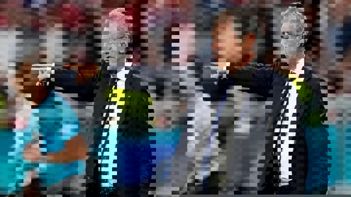 1616041