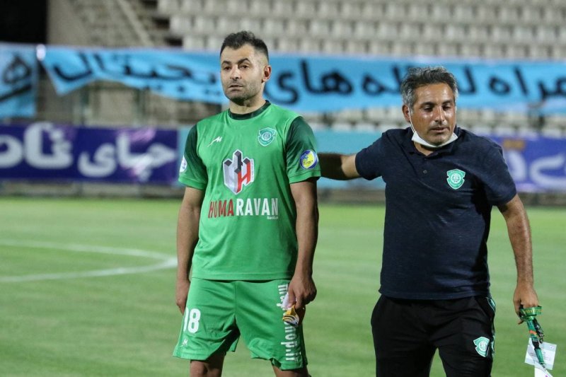 واکنش جالب مالک ماشین به باخت(عکس)