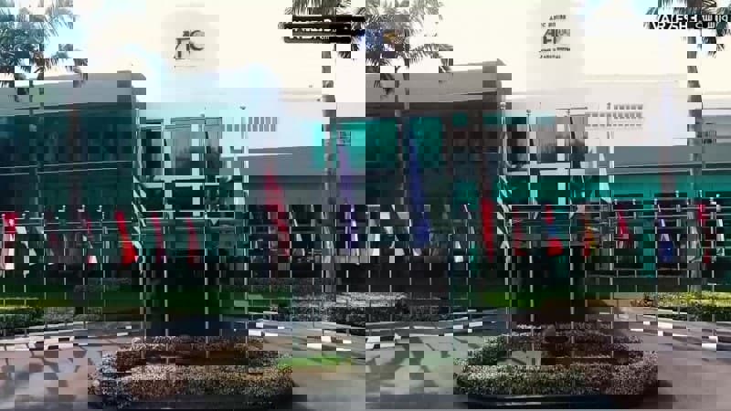 یادداشت؛ شکایت راه خوبی نیست؛ تعامل کنید