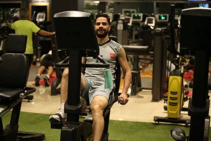 تلاش برای بازگشت کامیابی نیا به ترکیب