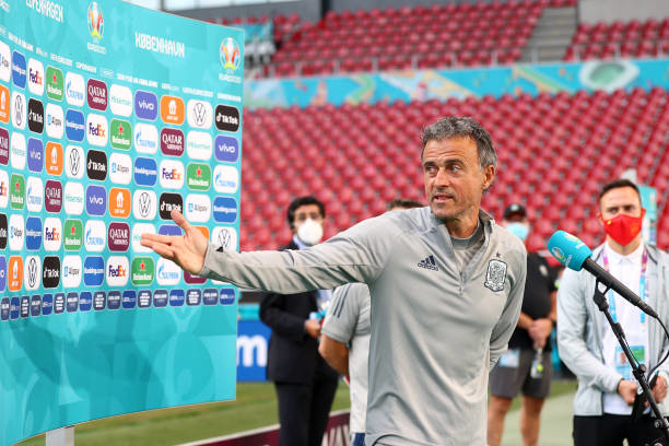 انریکه: هر چقدر توپ کمتر به مودریچ برسد، بهتر است