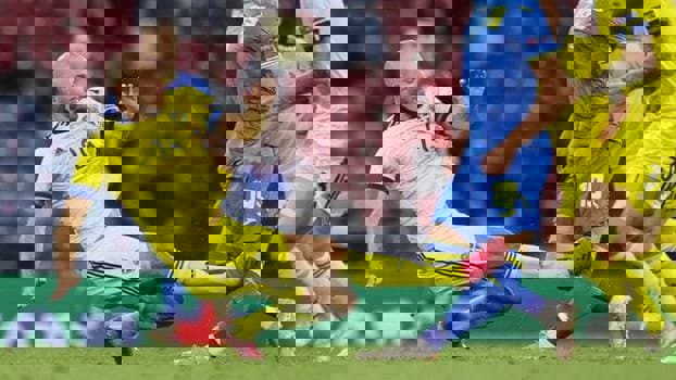 پای مدافع اوکراین از وسط تا شد (عکس)