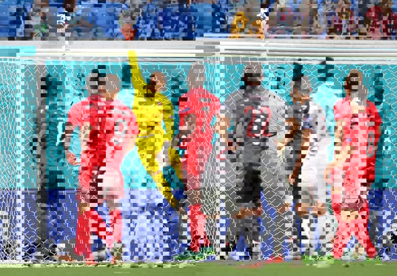 سوئیس 1 (1)- اسپانیا 1 (3)؛ معجزه زومر تکمیل نشد