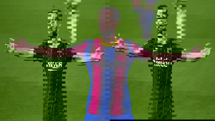 رقابت دو غول ایتالیایی برای جذب هافبک بارسا