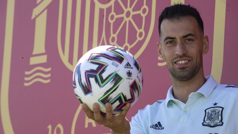 بوسکتس: ما سرمربی درجه یکی مثل انریکه داریم