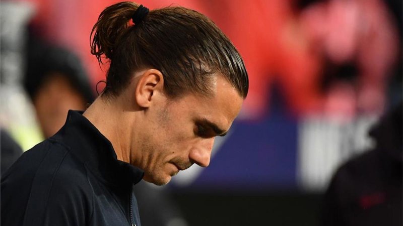 فرصتسوزی عجیب گریزمان برابر دروازه خالی (عکس)