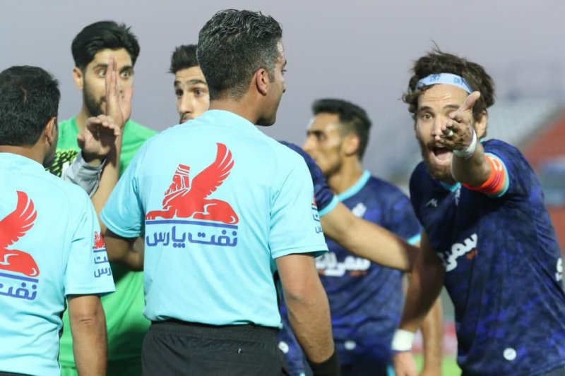 آقای حیدری، این گل آفساید بود! (عکس)