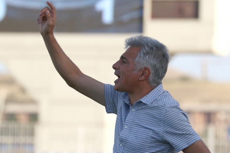 اکبرپور: پولشان زیادی کرده که سیدورف را آورده‌اند