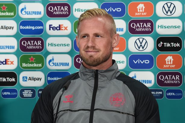 اشمایکل و تحقیر انگلیس در نشست خبری (عکس)