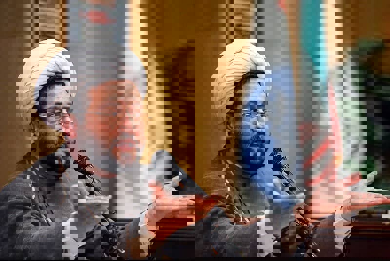 1622596