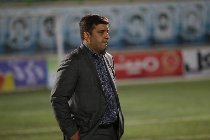 سیفاللهپور: الهامی با سلامت و تمام وجود کار میکند