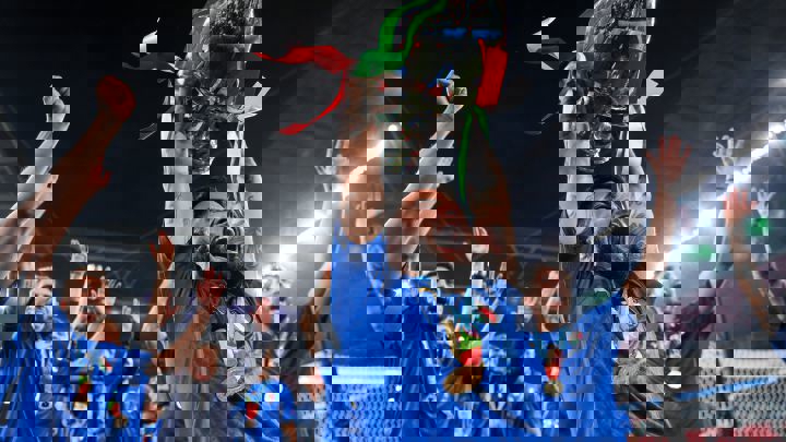 تصویر اسطوره آرژانتین روی پای ستاره ایتالیا (عکس)