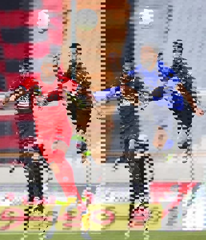 1623627